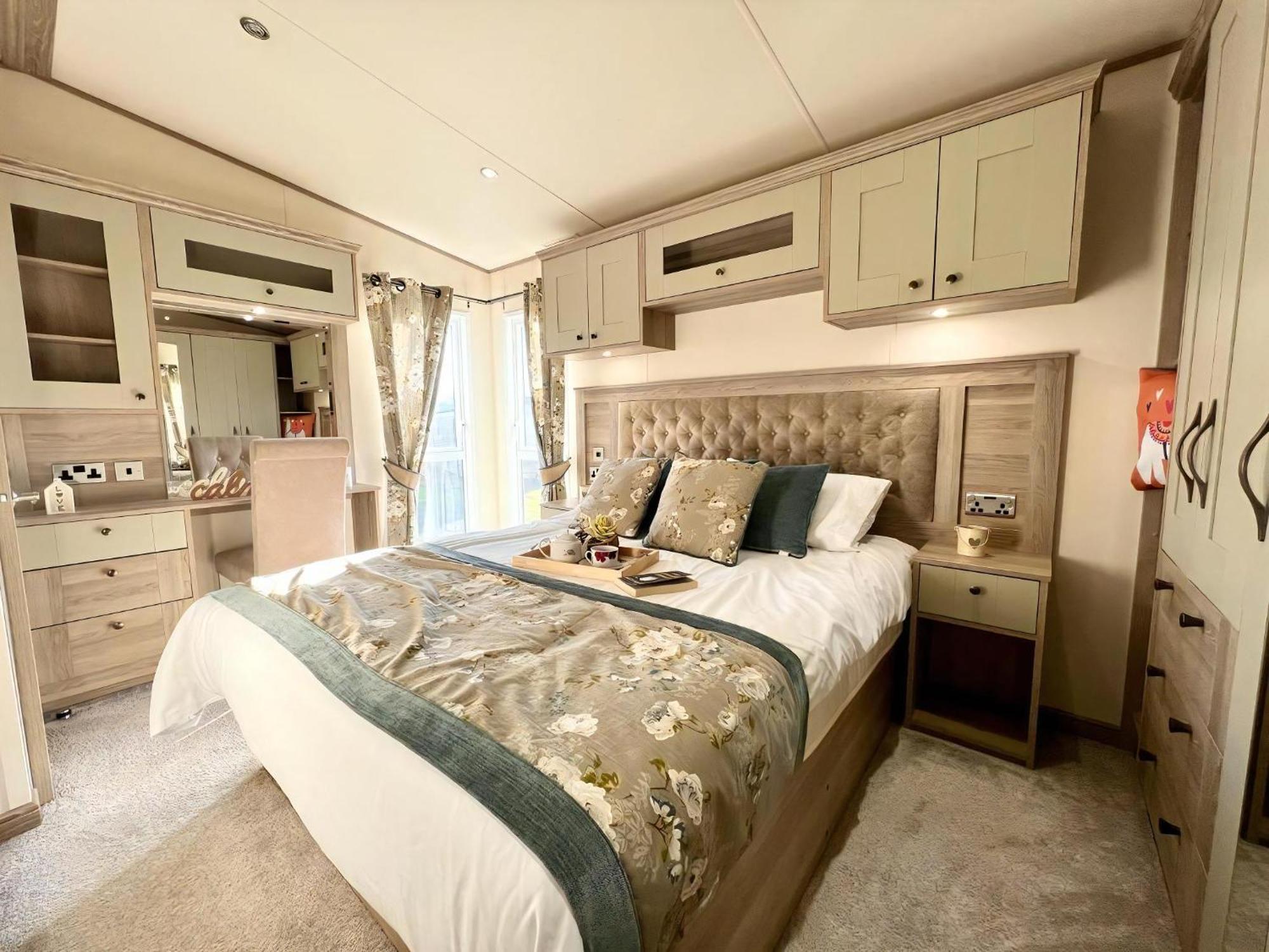 Stunning Caravan With Full Lake View At Southview Holiday Park Ref 33004Ml Skegness Exteriér fotografie
